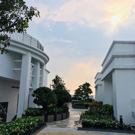 Gold Bee Dormitary Service Apartment Ciudad Ho Chi Minh  Exterior foto