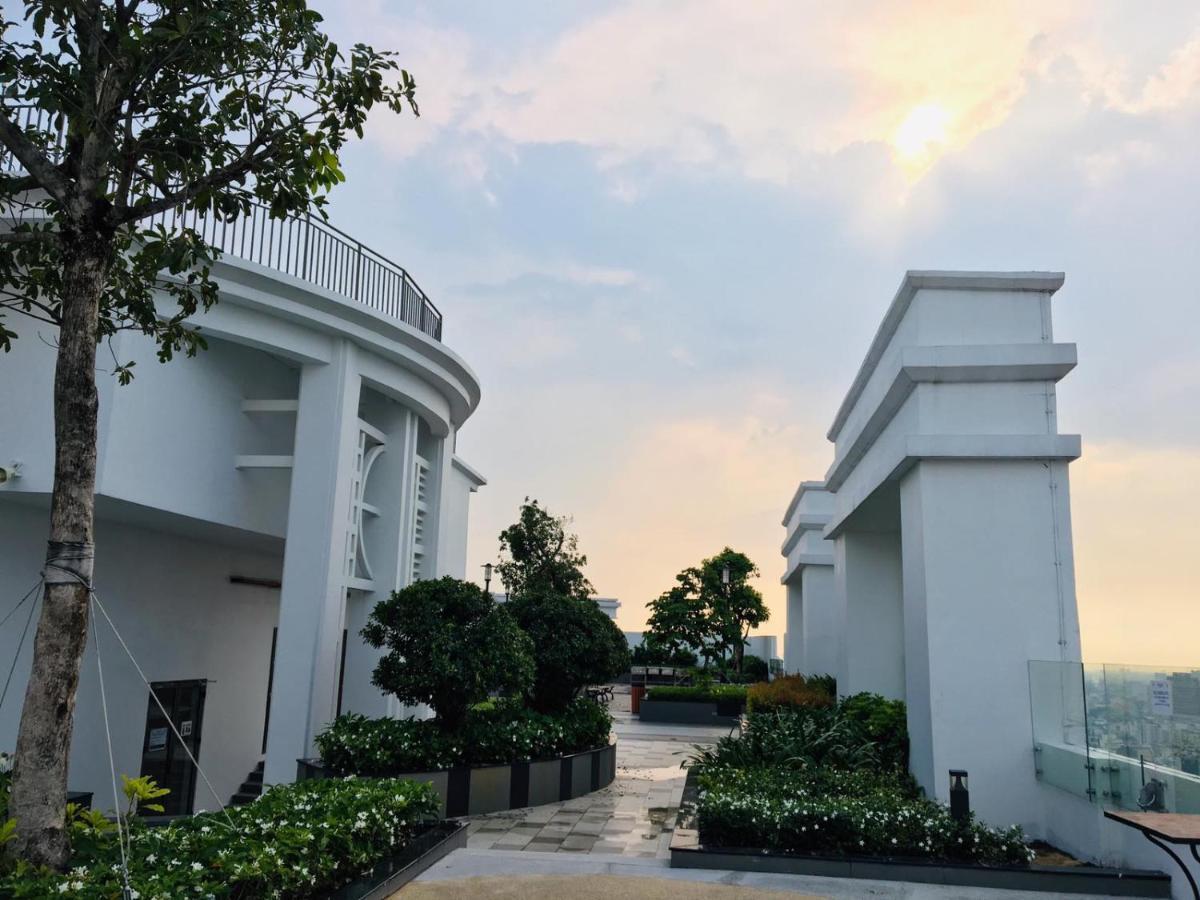 Gold Bee Dormitary Service Apartment Ciudad Ho Chi Minh  Exterior foto
