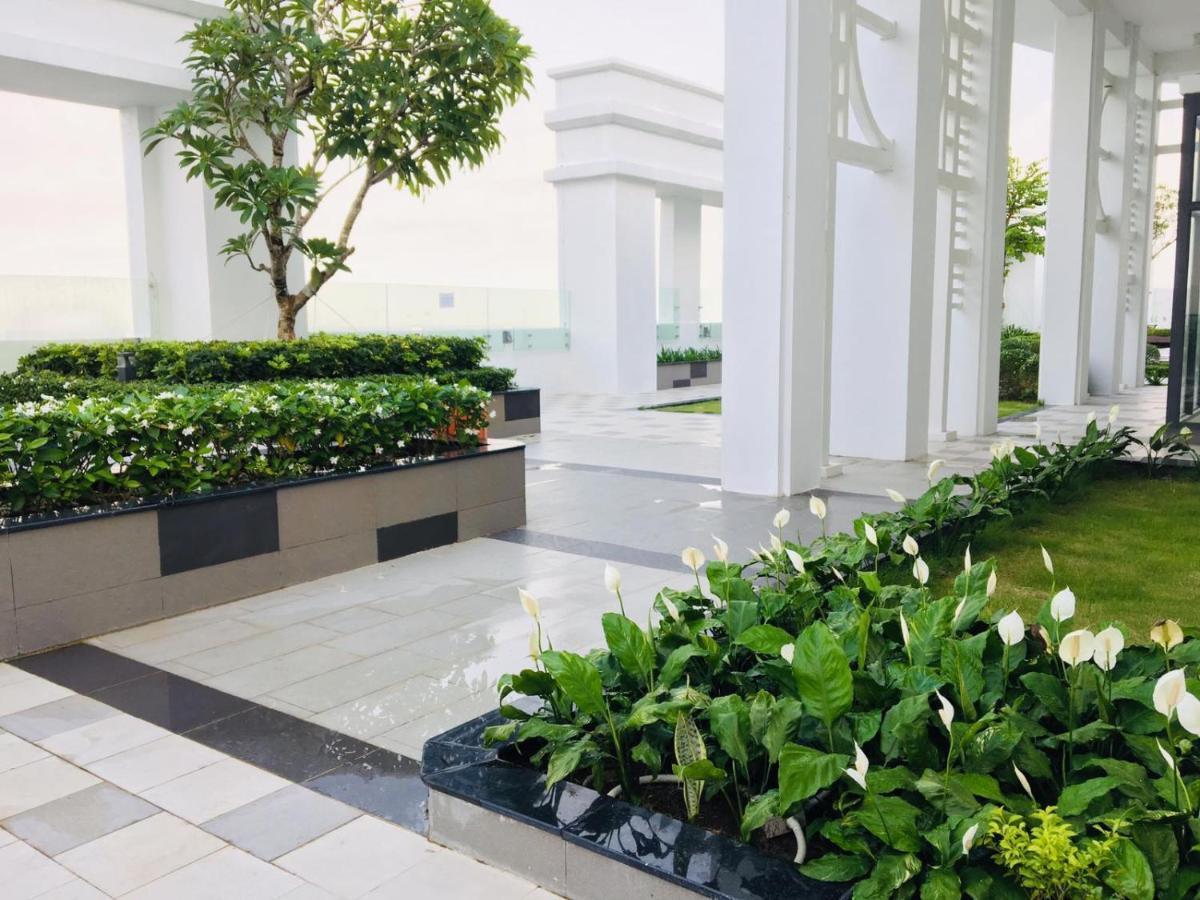 Gold Bee Dormitary Service Apartment Ciudad Ho Chi Minh  Exterior foto
