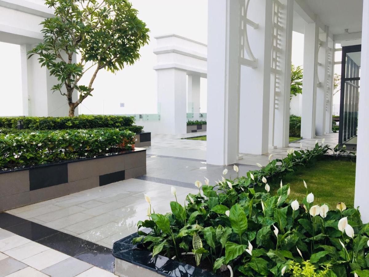 Gold Bee Dormitary Service Apartment Ciudad Ho Chi Minh  Exterior foto